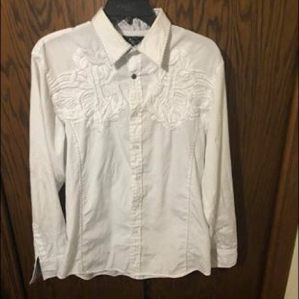 Men’s medium Roar shirt